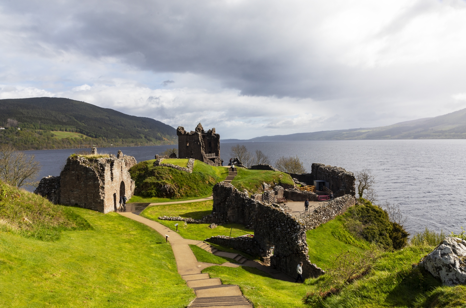 /gallery/west_europe/scotland/Inverness/lock ness/Urquhart Castle 2021-004_med.jpg